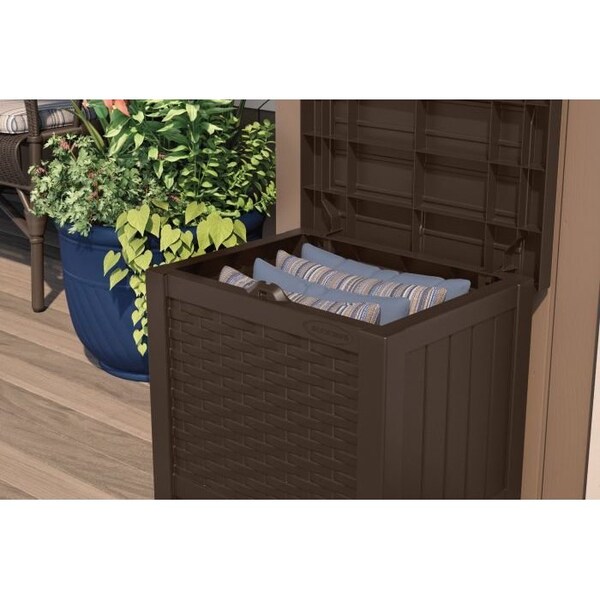 22 GAL DECK BOX, WICKER